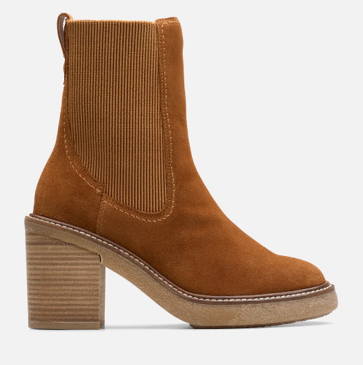 Clarks Women's Cassiano Top Suede Chelsea Boots